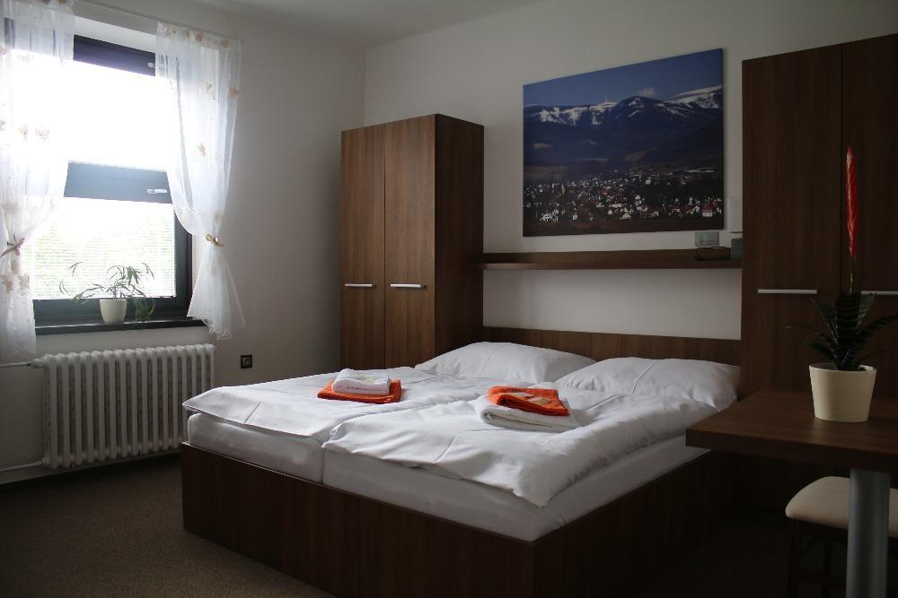 Hotel Pod Radnici Sumperk Ngoại thất bức ảnh