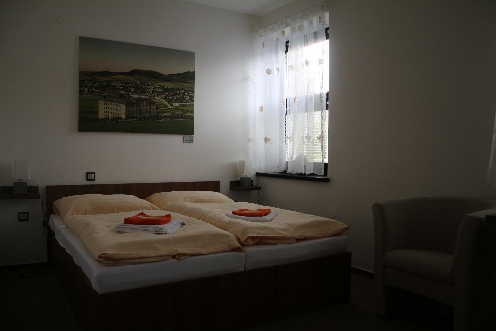 Hotel Pod Radnici Sumperk Ngoại thất bức ảnh