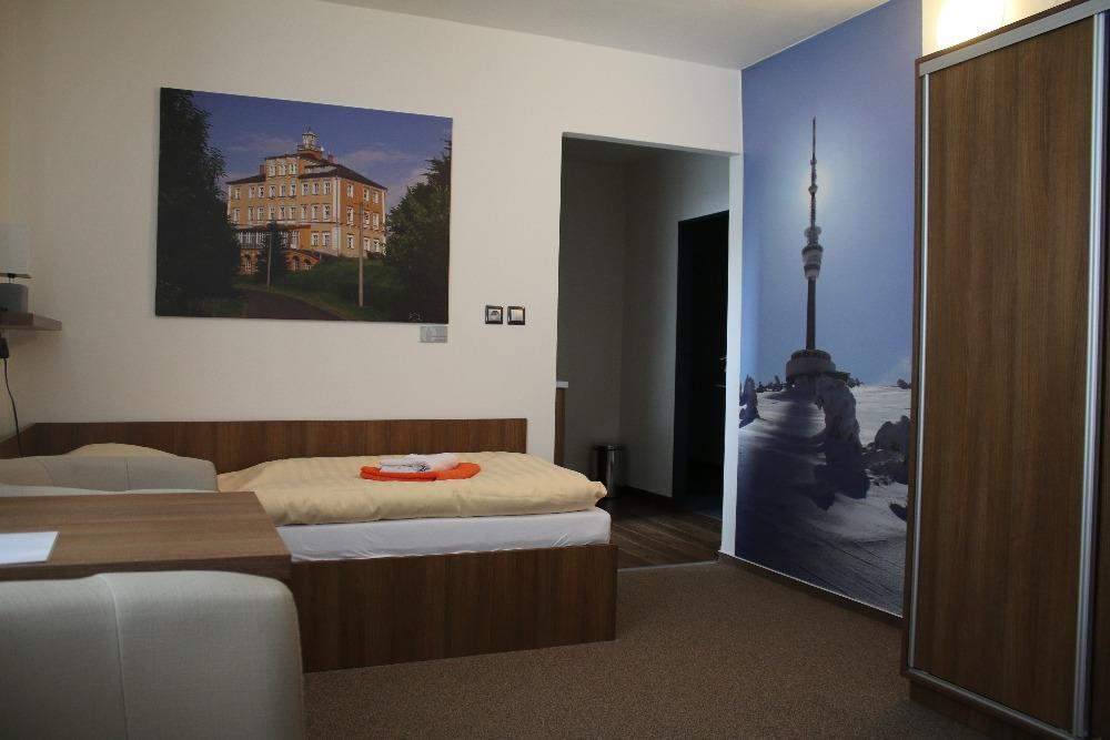 Hotel Pod Radnici Sumperk Ngoại thất bức ảnh