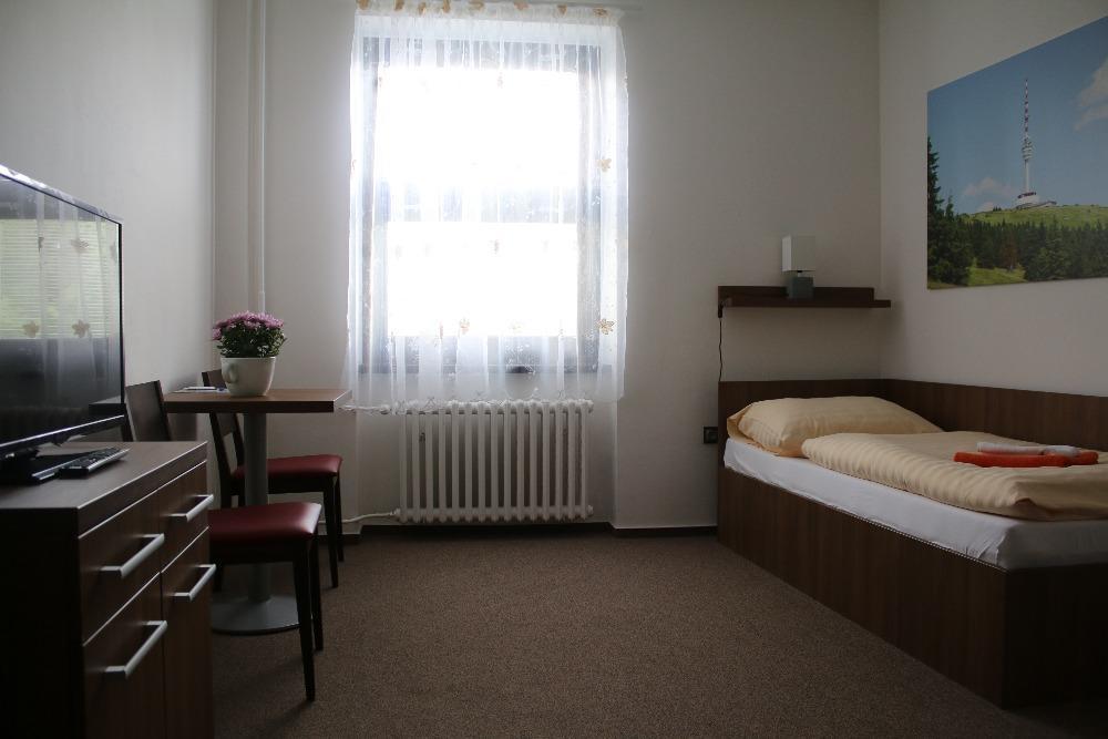 Hotel Pod Radnici Sumperk Ngoại thất bức ảnh