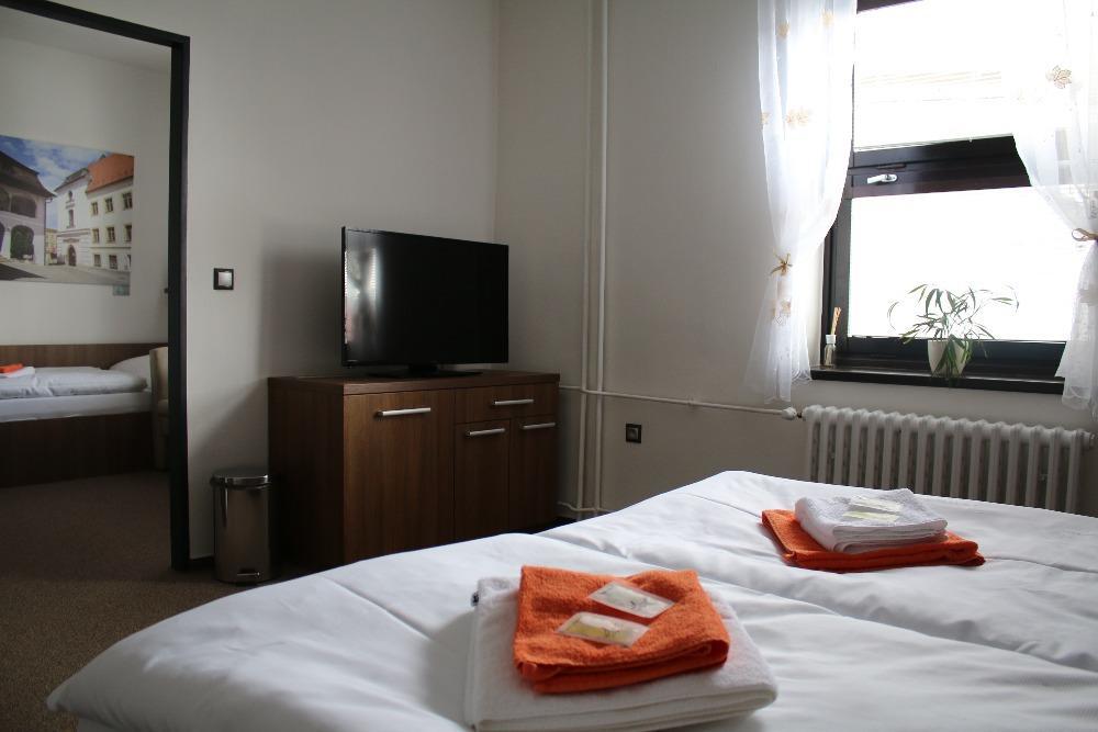 Hotel Pod Radnici Sumperk Ngoại thất bức ảnh